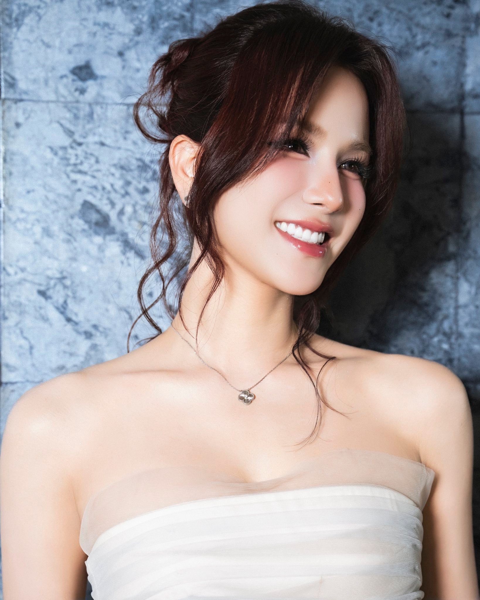 Nữ nghệ sĩ đa tài là mẹ đơn thân, sở hữu biệt thự 600m2 tại TP.HCM, công khai bạn trai kém 11 tuổi