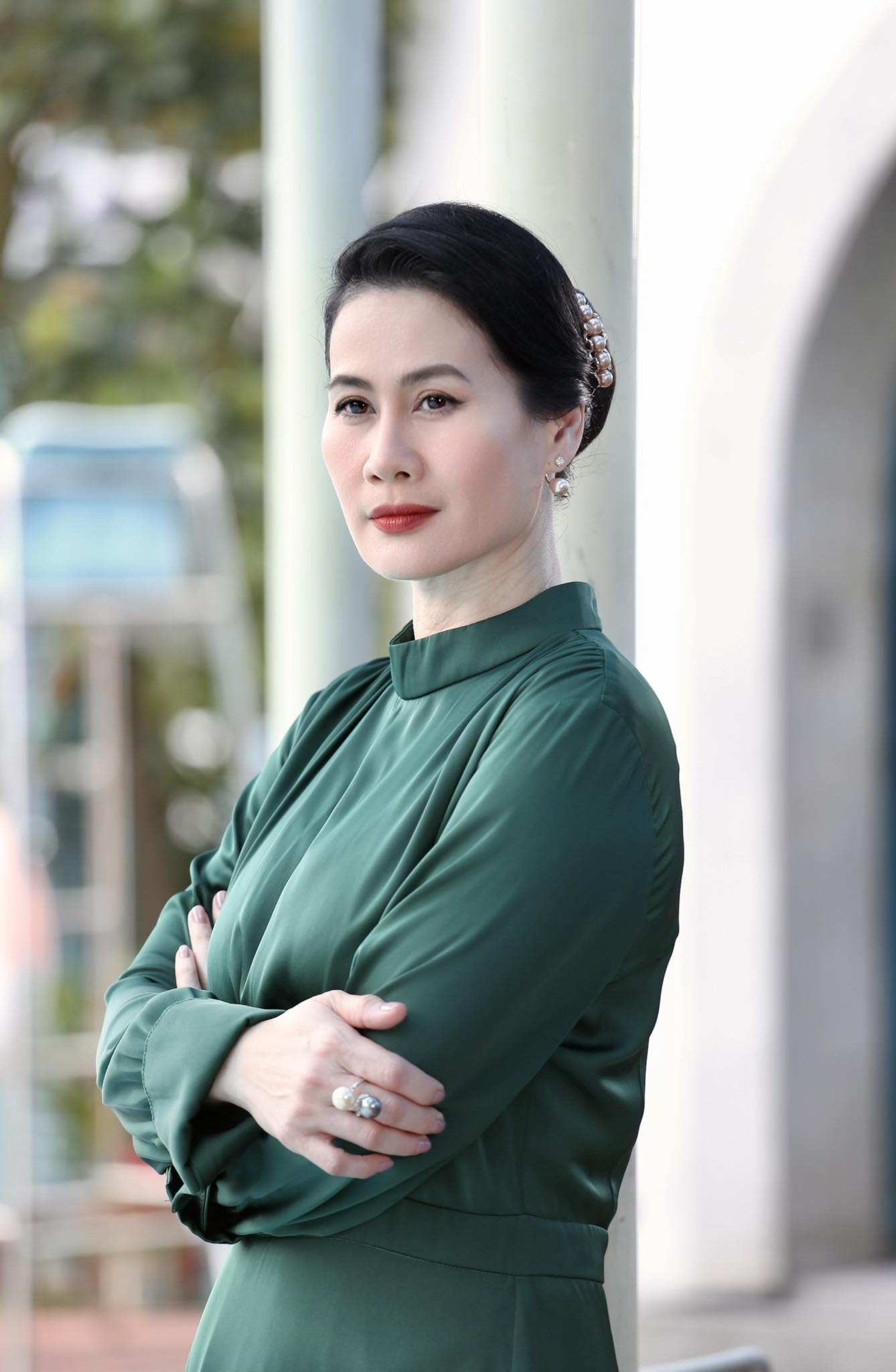 Nữ diễn viên phim 700 tỷ đồng là cựu người mẫu nổi tiếng, làm mẹ đơn thân nuôi 2 con, U50 khẳng định “không chờ tình yêu đến”