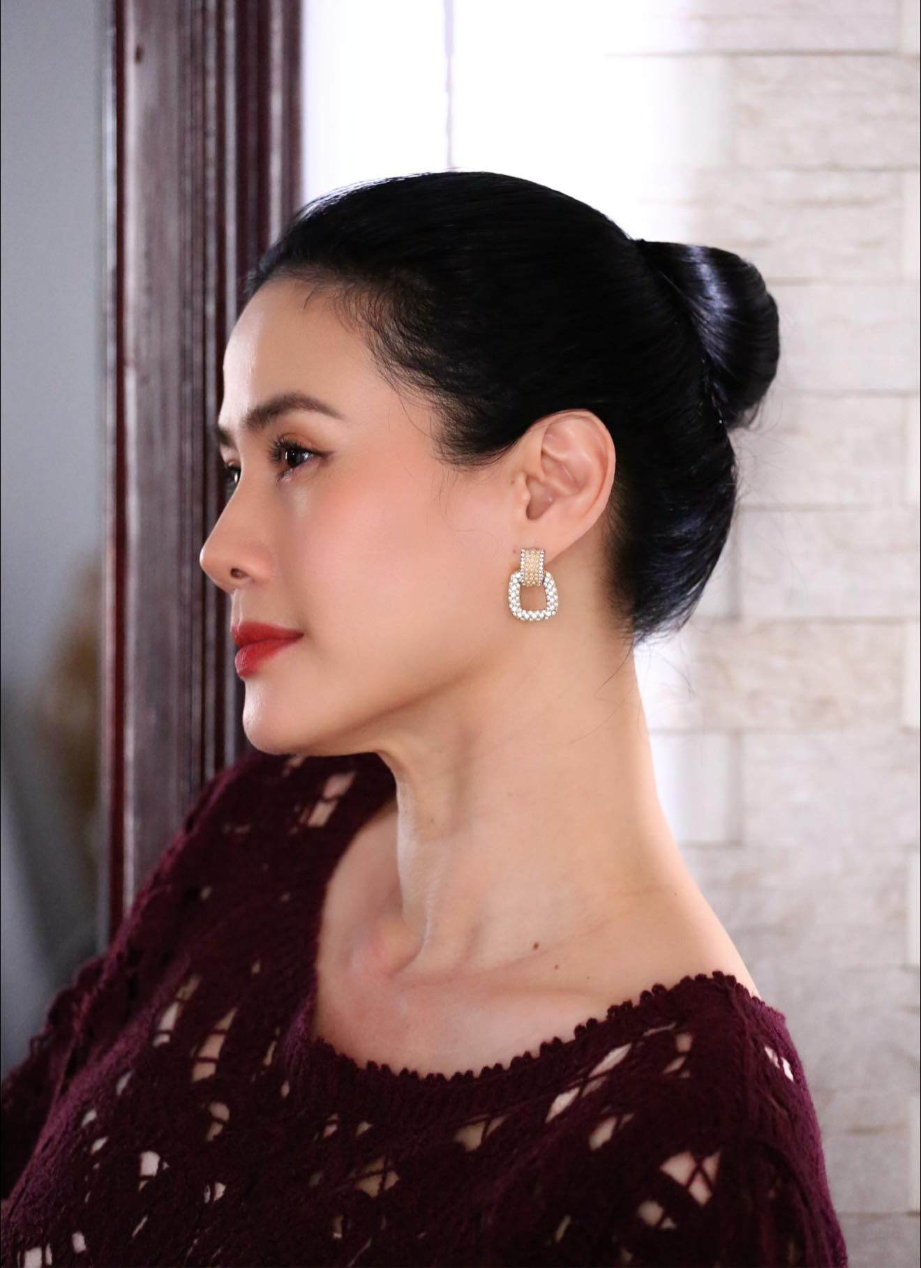 Nữ diễn viên phim 700 tỷ đồng là cựu người mẫu nổi tiếng, làm mẹ đơn thân nuôi 2 con, U50 khẳng định “không chờ tình yêu đến”