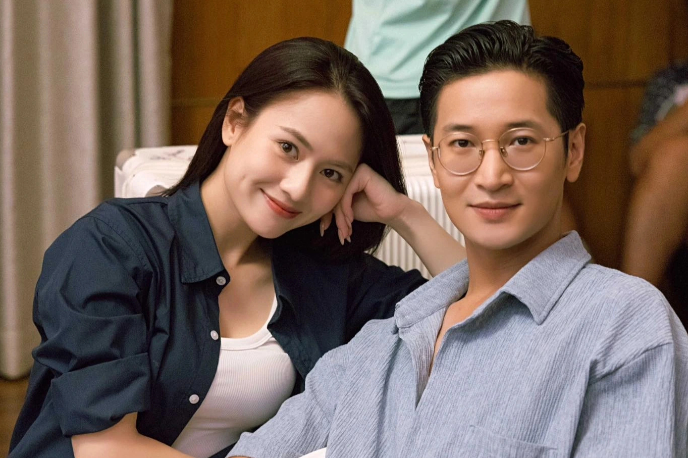 Mỹ nhân VTV được chồng là đồng môn, đồng nghiệp si mê, yêu chiều, không ghen khi đóng cảnh tình cảm