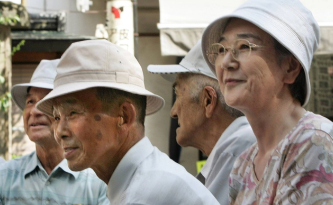 Nghiên cứu 250 người sống thọ gần và trên 100 tuổi phát hiện 2 điểm chung bất ngờ: Không phải tập thể dục hay thói quen ăn uống