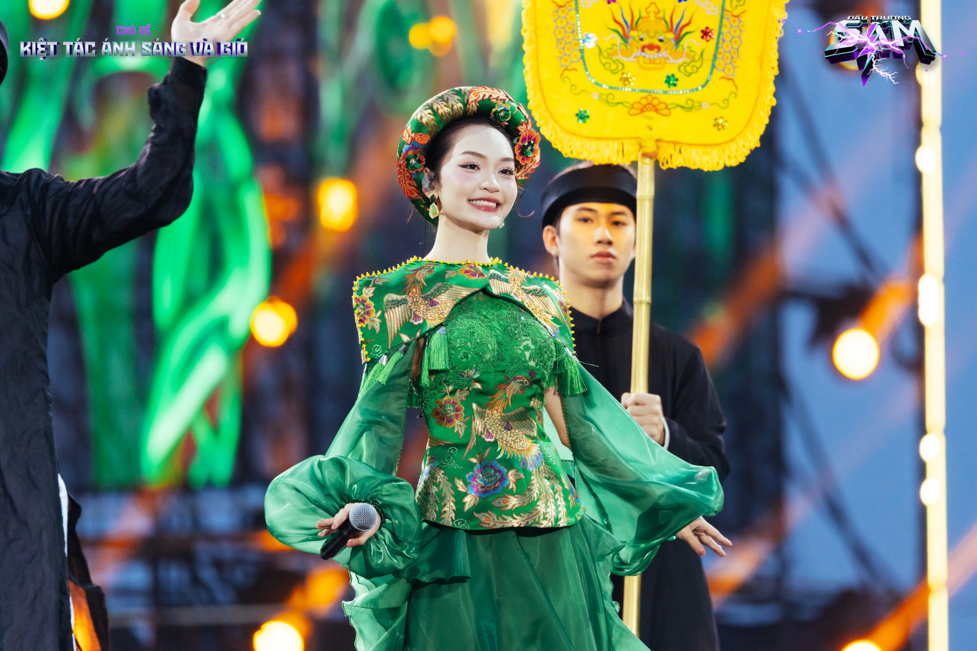 Ca sĩ Minh Ngọc trình diễn ca khúc dân gian “Ba Quan rước kiệu đi ngựa”