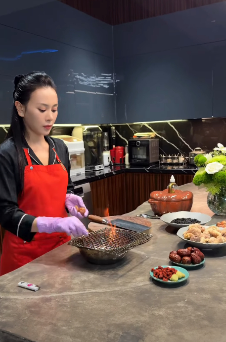 Động thái mới của Phương Oanh