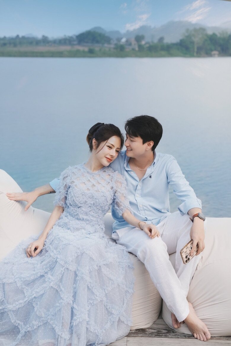 Nam diễn viên nổi tiếng VTV si mê mẹ đơn thân hơn 6 tuổi, sở hữu nhà 9 tầng ngay cạnh Hồ Tây