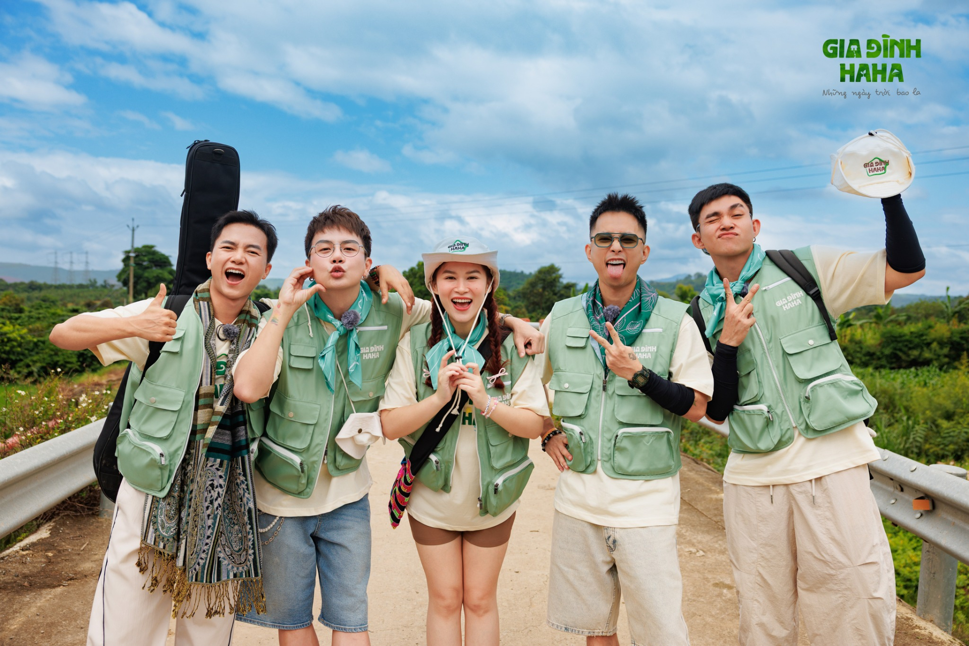 Nữ diễn viên 9X đập thông 6 căn chung cư ở TP. HCM làm nhà ở, đang sống cùng mẹ là đại gia thủy sản nghìn tỷ 