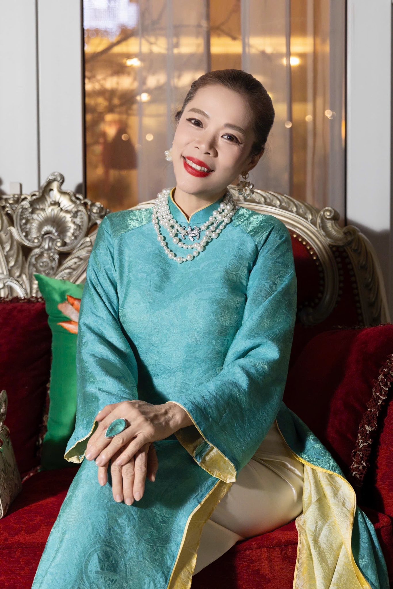 Nữ đại gia Vbiz là phó chủ tịch tập đoàn dược, sở hữu vài biệt thự nghìn m2: Tuổi U55 thích làm 