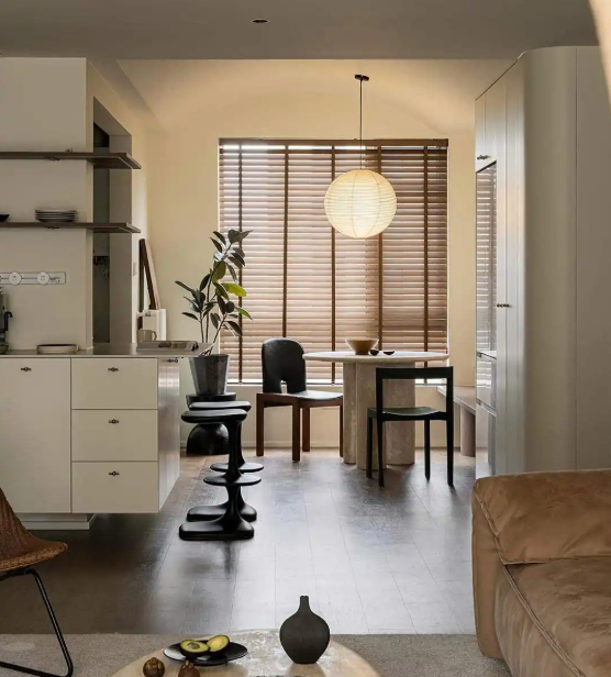 Cuộc sống độc thân của người phụ nữ 60 tuổi trong căn hộ 120m²: vừa ấm cúng, thanh lịch, bền đẹp theo năm tháng