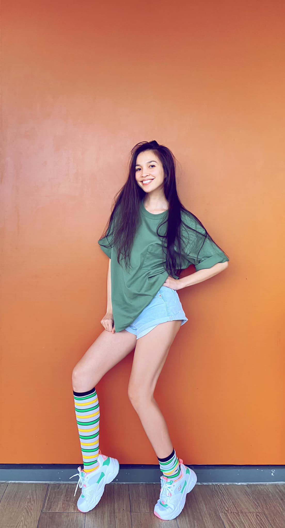 Nữ ca sĩ sở hữu bản hit “sống được 200 năm”: Làm mẹ đơn thân từ năm 21 tuổi, muốn vào viện dưỡng lão khi về già