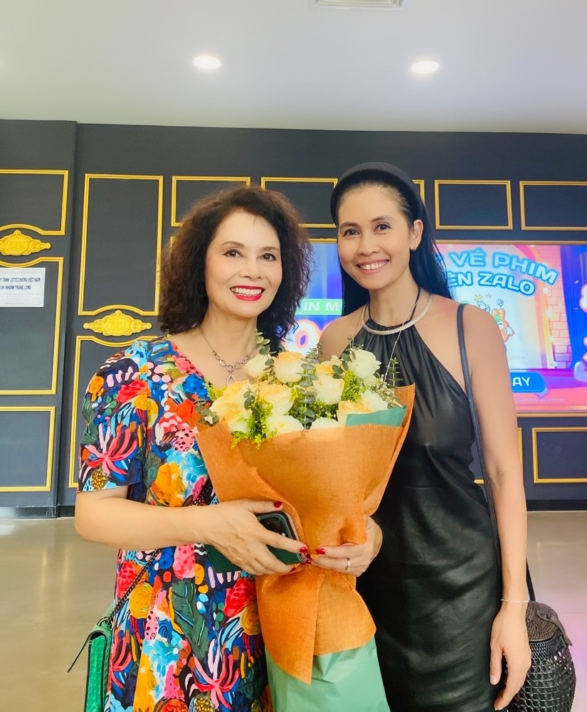 NSND Minh Châu và con gái