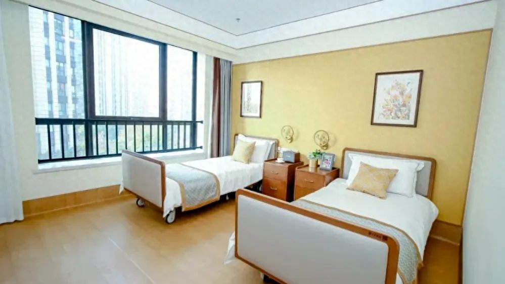  Xuất hiện viện dưỡng lão “bán trú” cho người cao tuổi ở từ thứ 2 đến thứ 6, cuối tuần về nhà: Từ 600.000 đồng/ngày, 