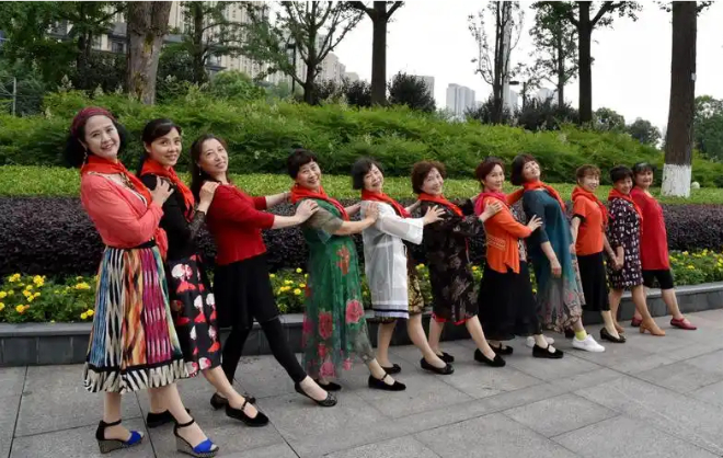 U60 mới nghỉ hưu, ai gặp cũng hỏi