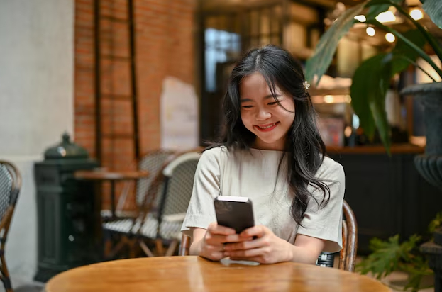 Thường xuyên gửi 1 tin nhắn 9 từ tới người quen cũ, tôi nhận lại được thứ không ngờ