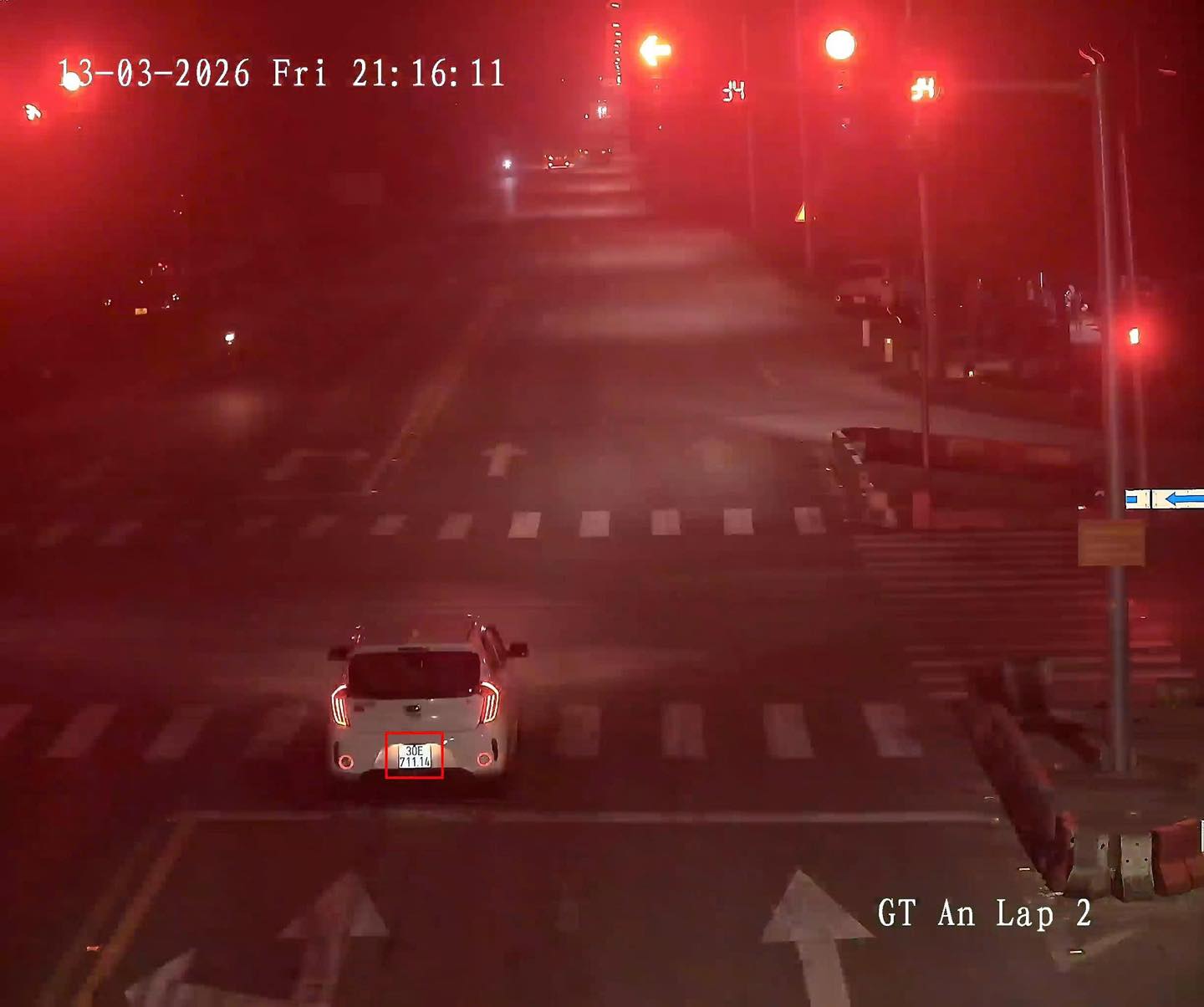 Ô tô vượt đèn đỏ. Ảnh: Phòng CSGT Công an tỉnh Bắc Ninh