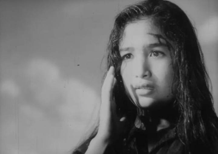 Nữ NSND có đôi mắt “đẹp nhất Việt Nam”: Ngôi sao điện ảnh nức tiếng một thời từng giành giải quốc tế, U90 sống một mình tại TP.HCM