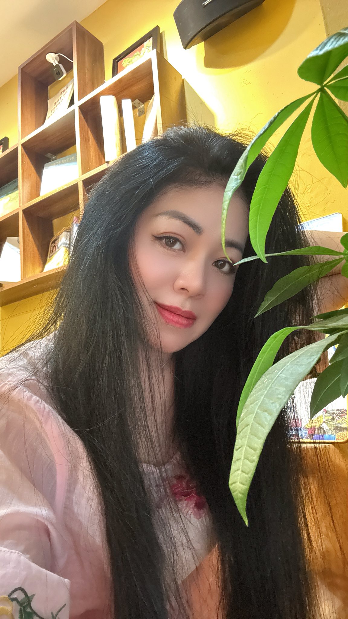 Hình ảnh gần đây của nữ ca sĩ Anh Thơ