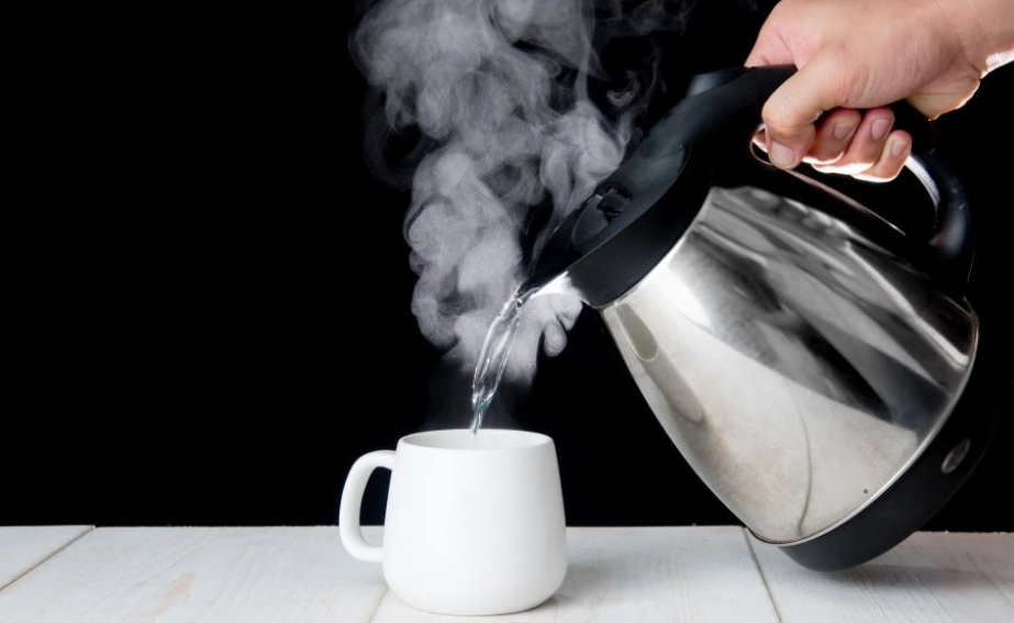 2 loại nước âm thầm “nuôi” tế bào ung thư trong cơ thể: Số 2 người Việt đang dùng rất nhiều