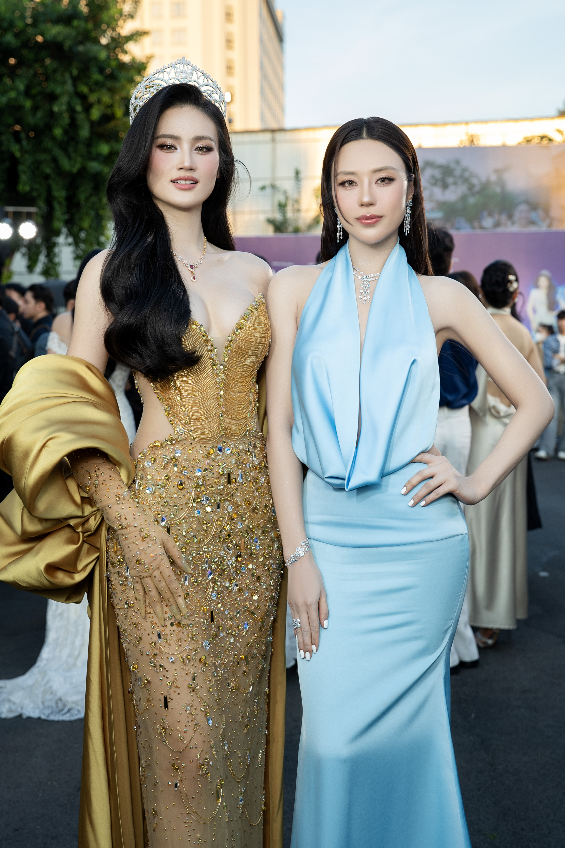 Tô Diệp Hà đã hội ngộ đương kim Miss World Vietnam Ý Nhi