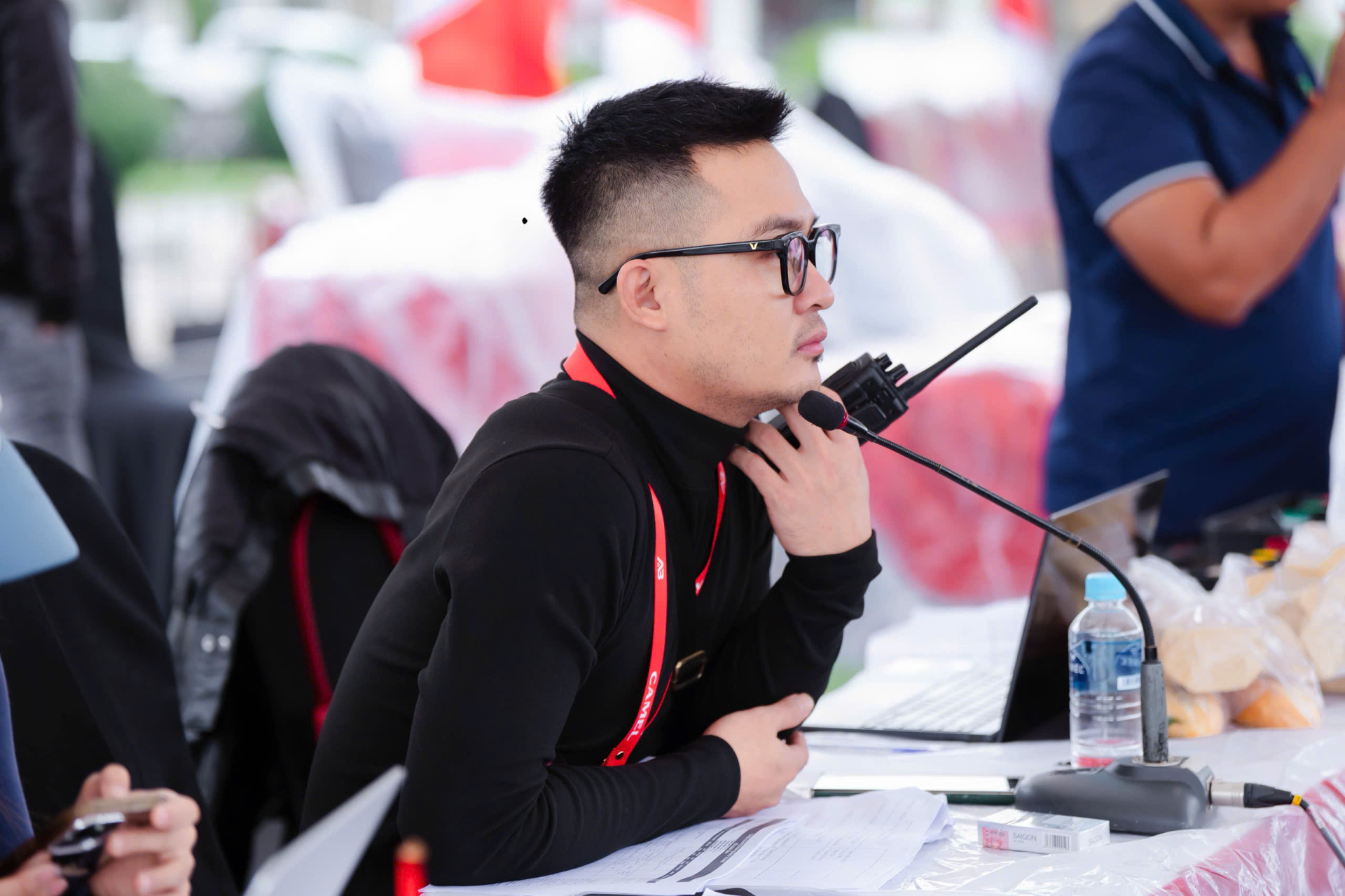 Đạo diễn Quỳnh Lê: Hành trình từ “không ai nhớ tên” đến những đại nhạc hội hàng chục nghìn khán giả