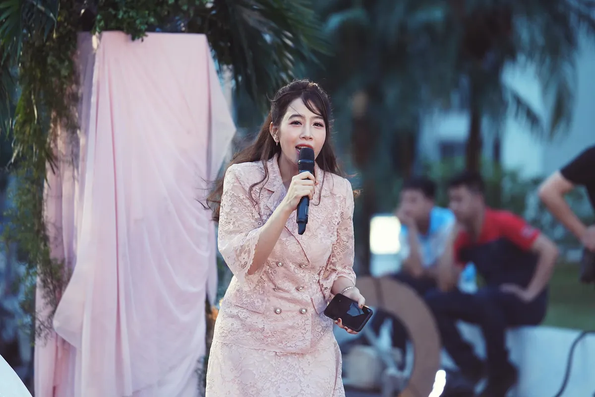 Nữ BTV nổi tiếng là con gái Đại tá, từng đỗ Thủ khoa Đại học, nay giữ vai trò quan trọng tại VTV