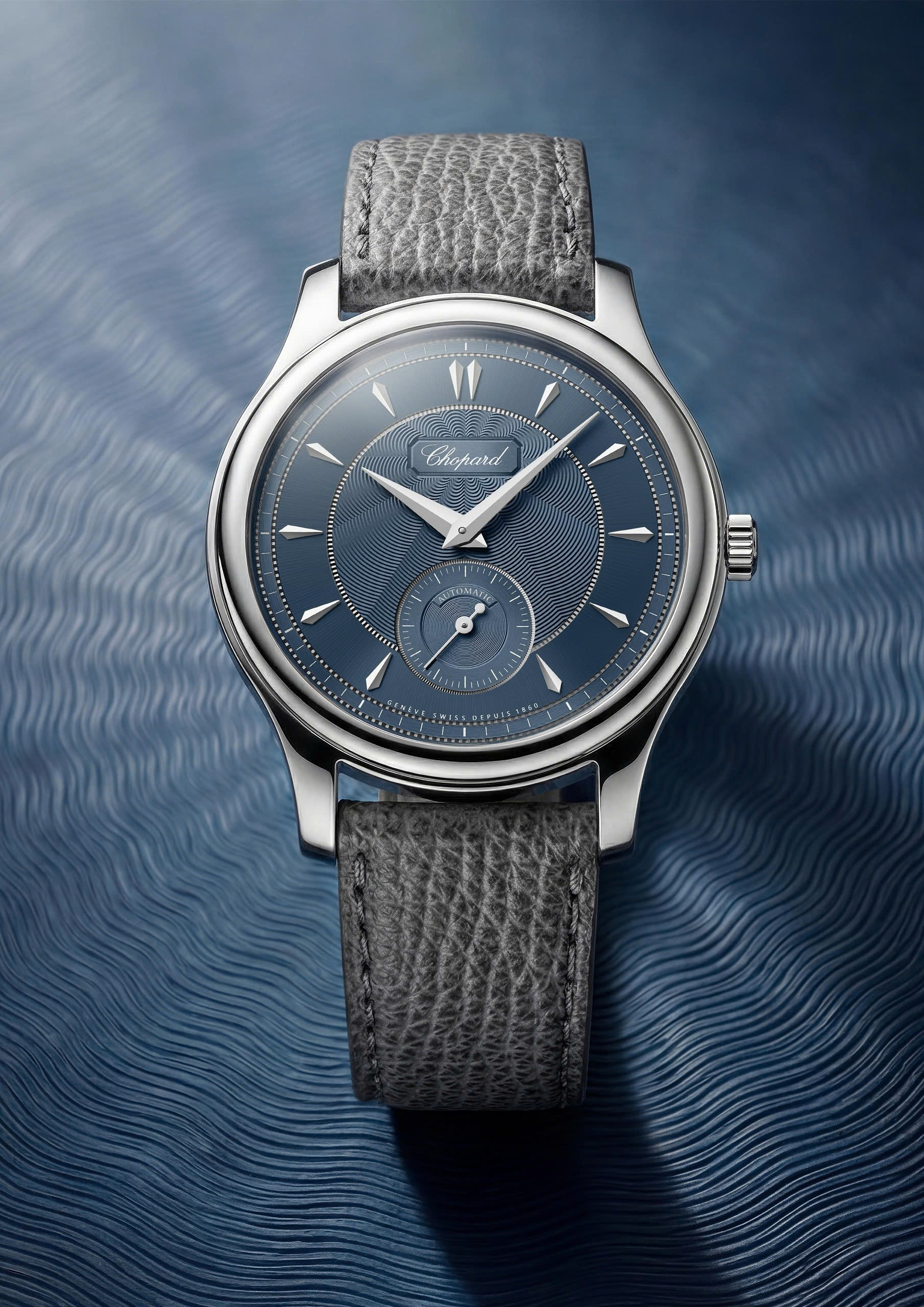 Cận cảnh mẫu đồng hồ mỏng kỷ lục chỉ 0,82cm nhưng làm được 1 điều cực hiếm thấy