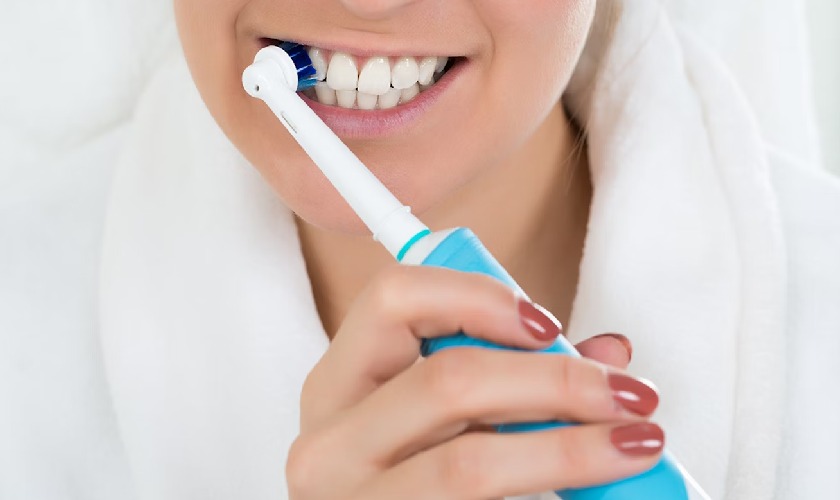 Lời khuyên cho các gia đình đang đánh răng bằng bàn chải điện