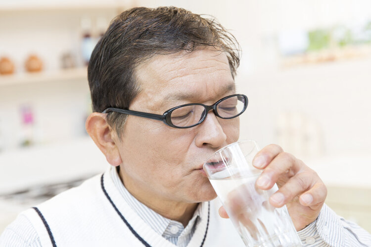 Sáng dậy uống ngay 1 loại nước này giúp thận khỏe, nhuận tràng hiệu quả: Nhiều người chưa biết tận dụng đúng cách