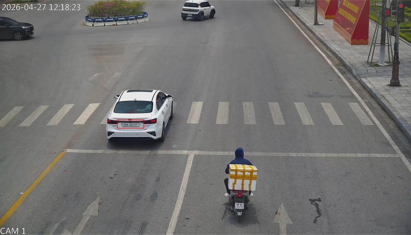 Ô tô vượt đèn đỏ. Ảnh: Phòng CSGT Công an tỉnh Bắc Ninh