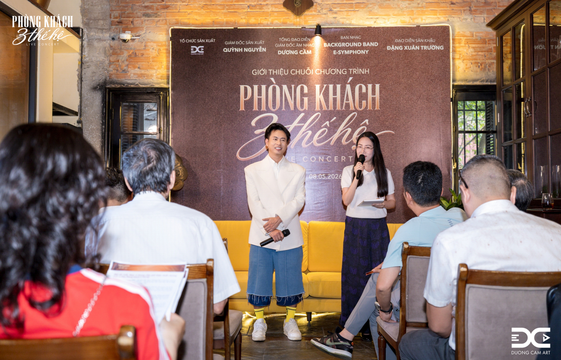 Một nhạc sĩ Việt mang “phòng khách gia đình” lên sân khấu, làm live concert theo cách chưa nhiều người thử 