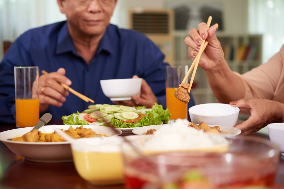 Tập thể dục mỗi ngày, người đàn ông vẫn tử vong vì suy thận nặng: Bác sĩ cảnh báo 3 việc tưởng tốt nhưng âm thầm hại thận