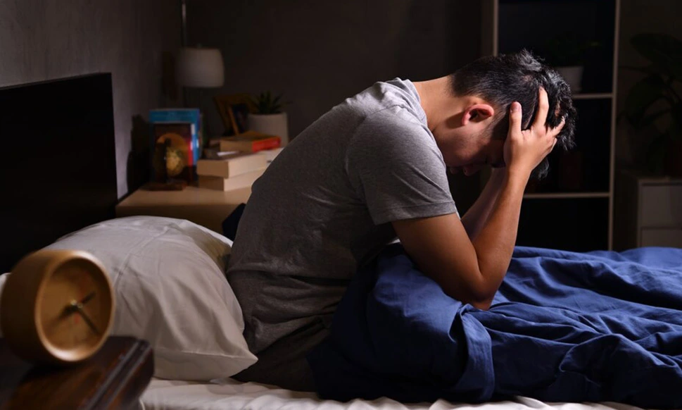Cảnh báo đến những người thường xuyên sử dụng điện thoại trước khi ngủ