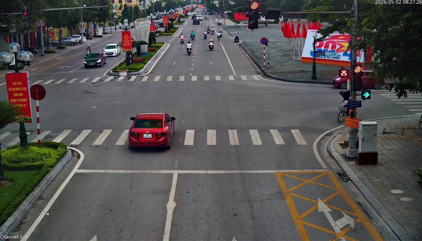 Ô tô vượt đèn đỏ. Ảnh: Phòng CSGT Công an tỉnh Bắc Ninh