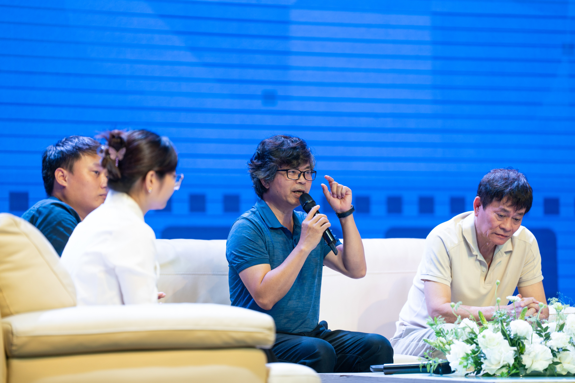 Giám đốc sản xuất Hãng phim Tài liệu & Khoa học Trung ương, NSƯT Trịnh Quang Tùng chia sẻ về quá trình làm phim