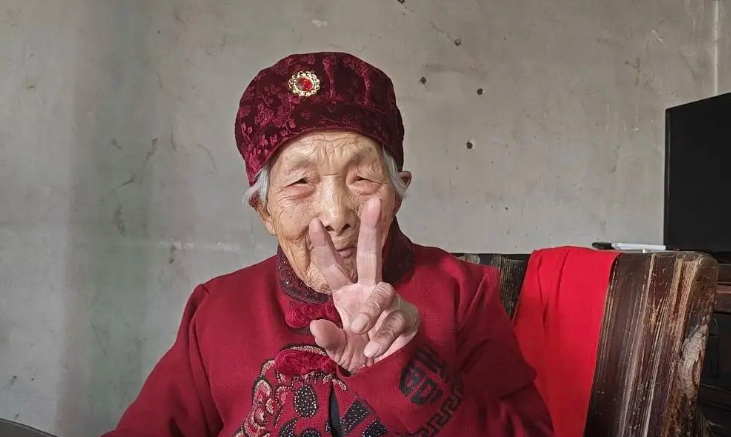 Cụ bà sống thọ 110 tuổi với 3 thói quen đơn giản: Không phải ăn kiêng hay tập thể dục
