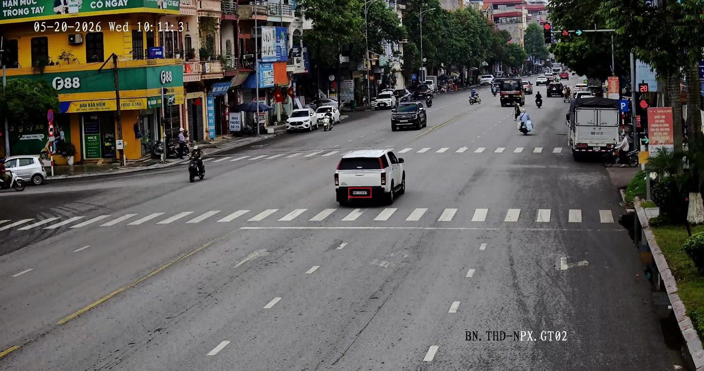 Ô tô vượt đèn đỏ. Ảnh: Phòng CSGT Công an tỉnh Bắc Ninh
