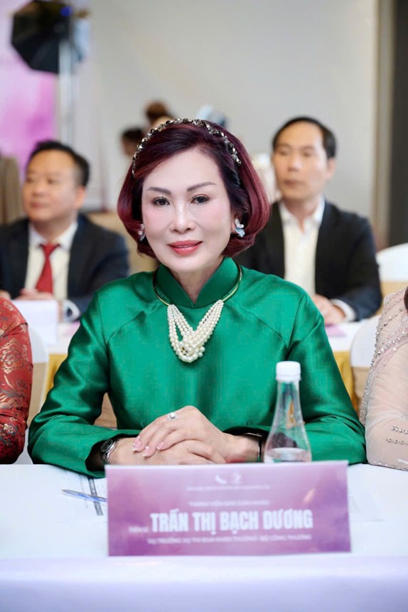 Tiến sĩ, Luật sư Trần Thị Bạch Dương- Thành viên Ban Giám khảo