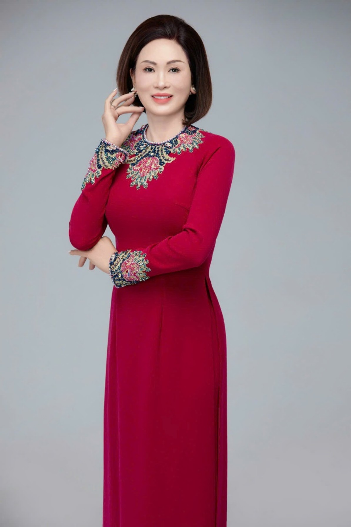 Cùng với các vị Giám khảo, TS Trần Thị Bạch Dương tin tưởng thông qua cuộc thi sẽ góp phần lan tỏa vẻ đẹp áo dài Việt Nam