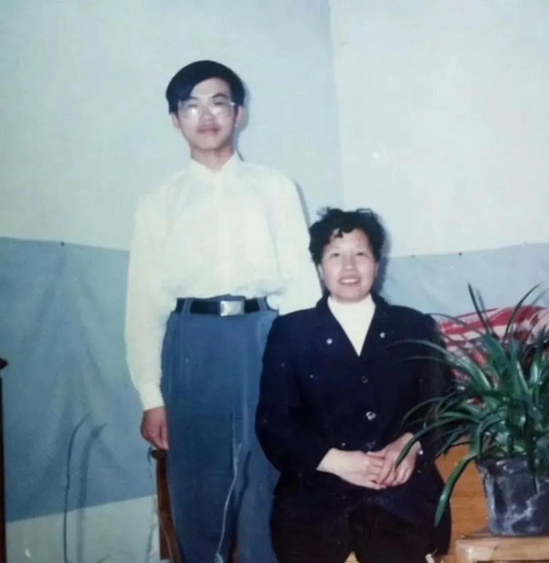 Trương Lai Vũ và mẹ
