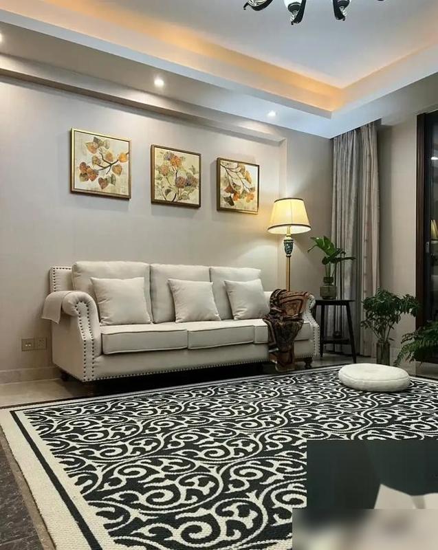 Phòng khách gọn gàng với ít đồ nội thất và đồ trang trí. (Ảnh: Toutiao)