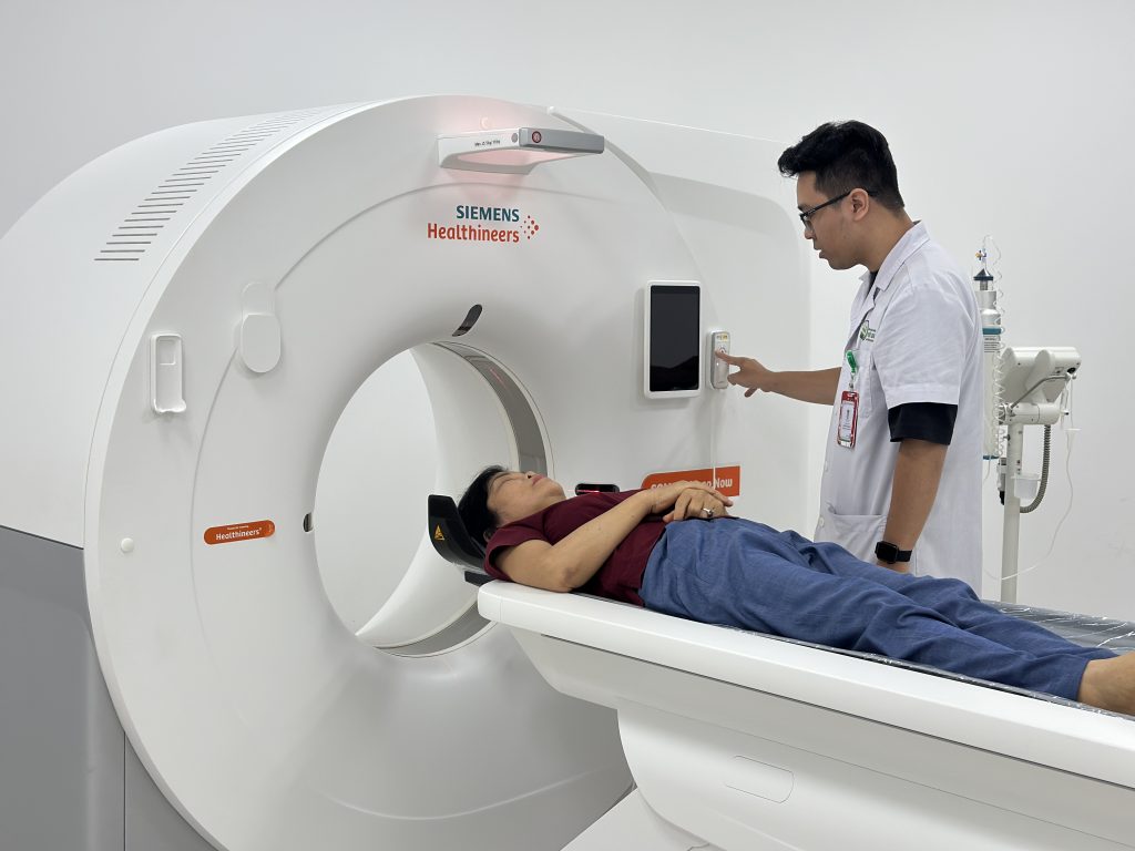 Hệ thống trang bệnh viện thiết bị y tế hiện đại, đồng bộ