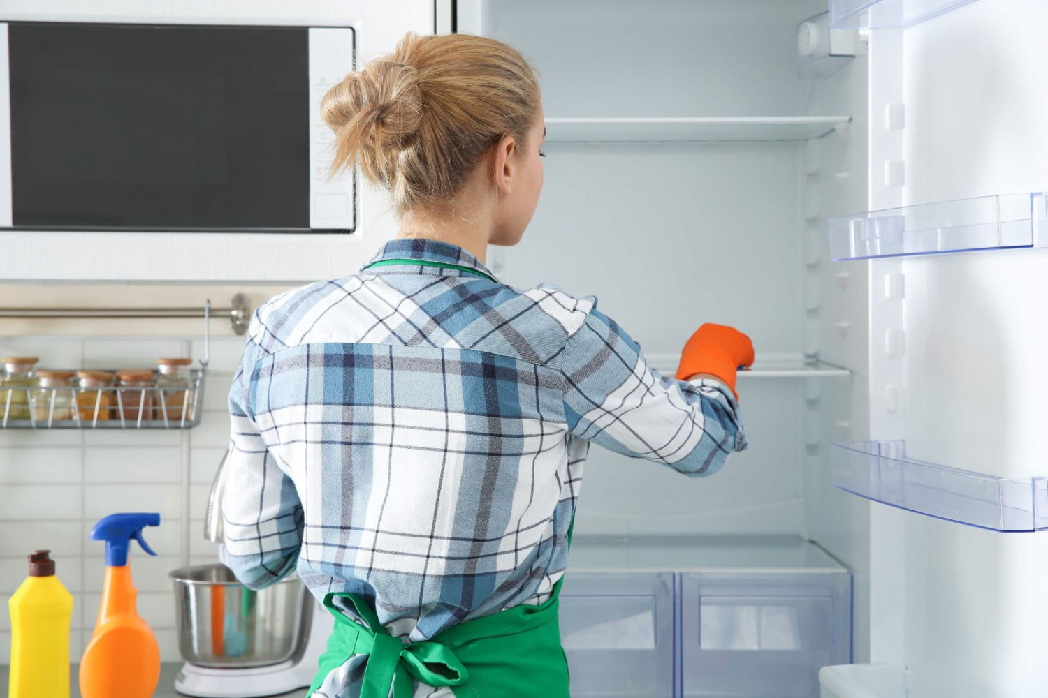 Nhiều gia đình đặt 1 bát muối vào tủ lạnh, hoá ra vì những lợi ích này