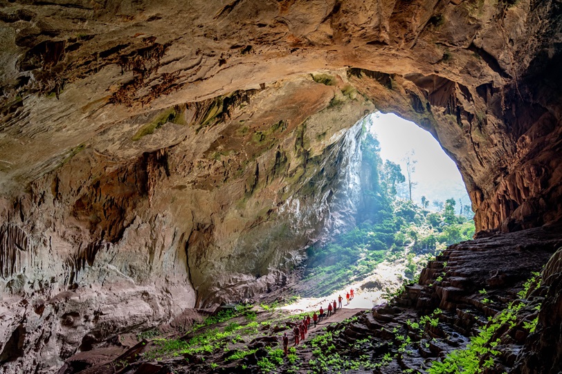 Việt Nam có 1 vương quốc hang động rộng 167.000ha, tạo ra doanh thu hơn 1.300 tỷ đồng, từng giành cú đúp tại 'Oscar của ngành du lịch'