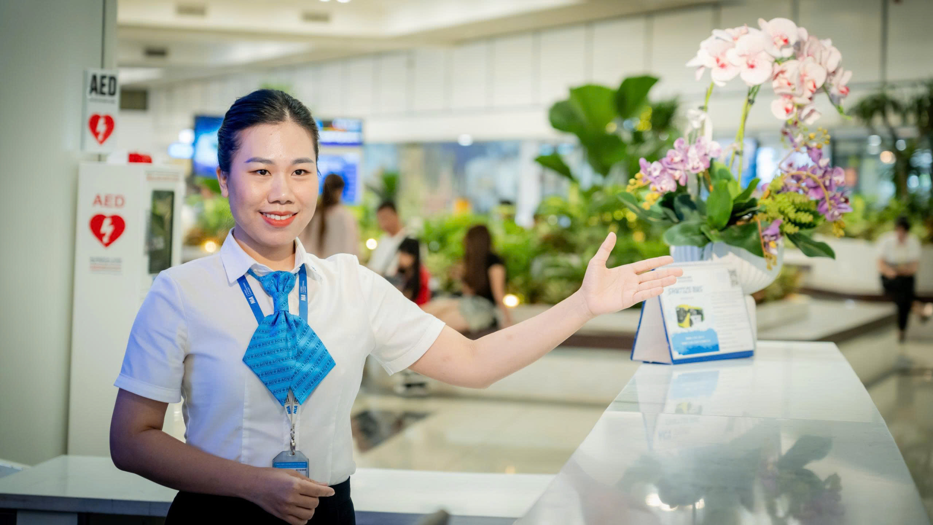 Nhân viên Trịnh Hiền Linh, làm việc tại Cảng Hàng không quốc tế Nội Bài