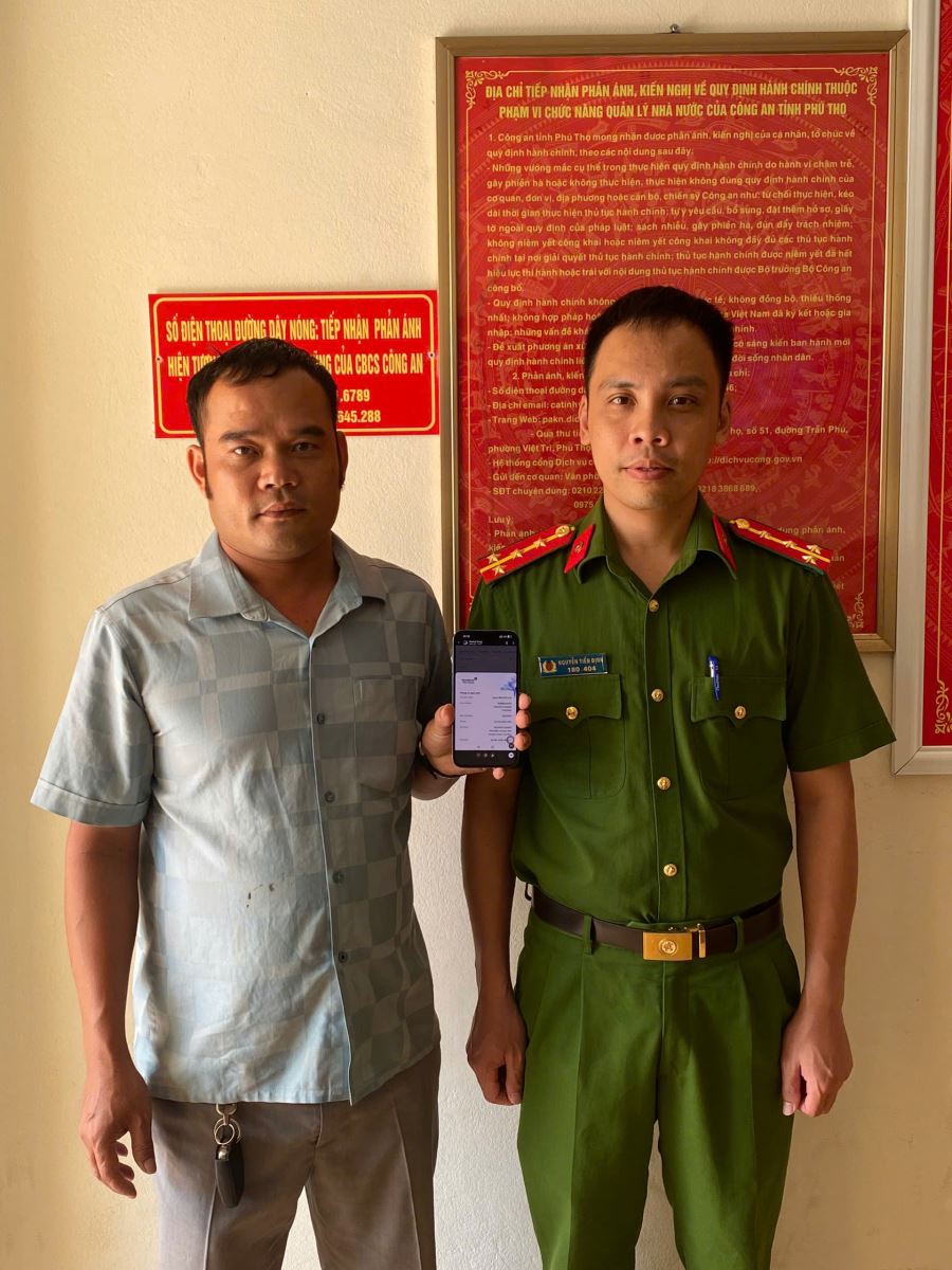 Công an phối hợp với ngân hàng xác minh giao dịch chuyển khoản 13.200.000 đồng của Hán Quang Dung SN 1980