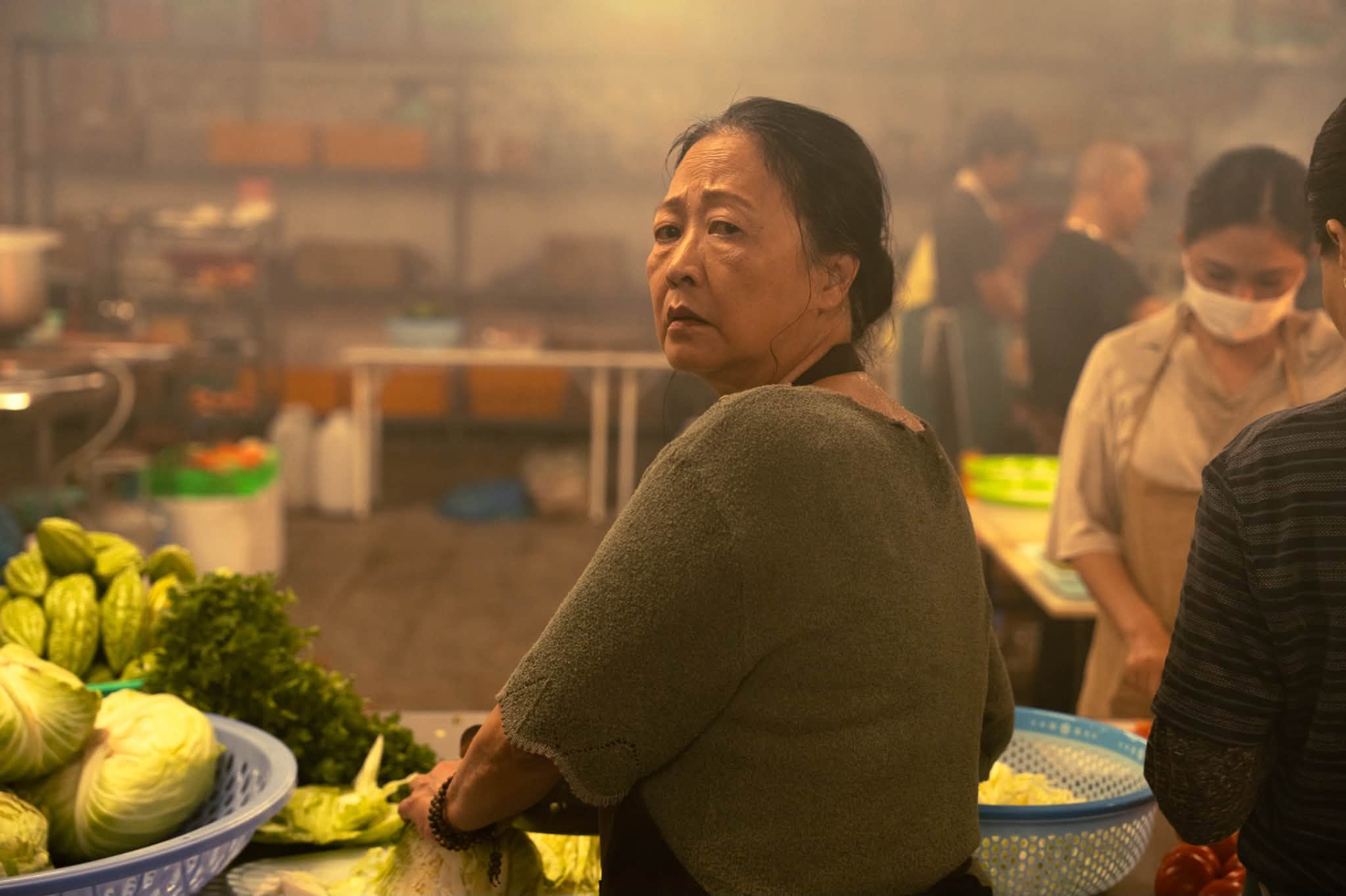 NSND Như Quỳnh trong phim Trại Buôn Người. Ảnh: Trại Buôn Người Movie