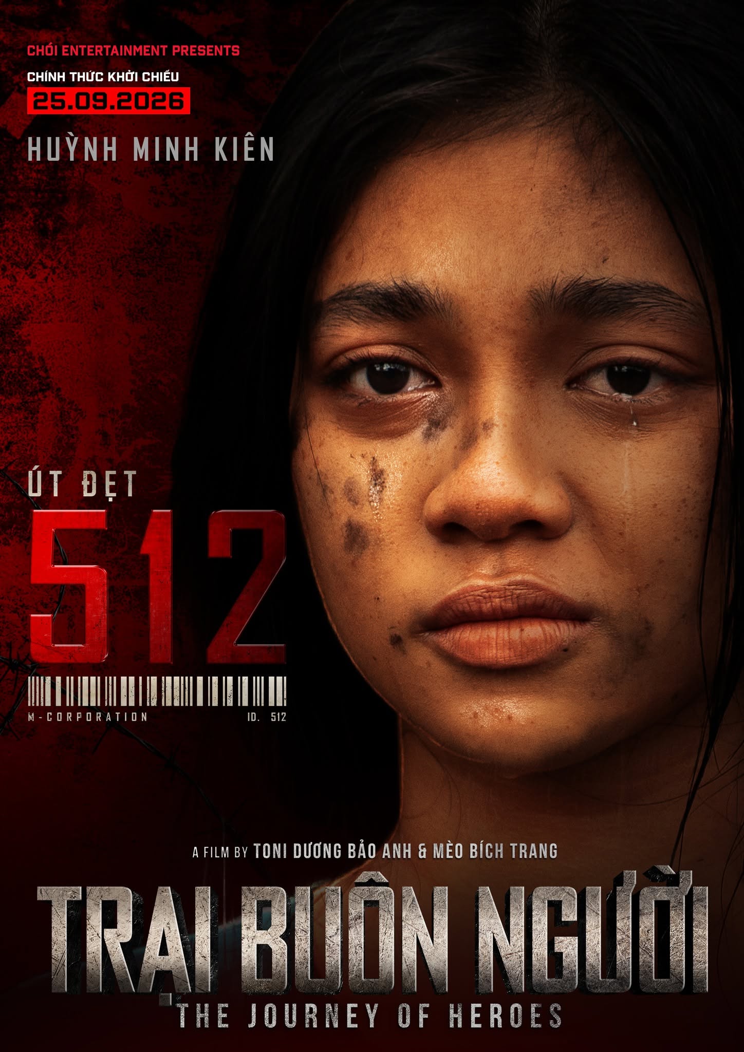 Huỳnh Minh Kiên trong vai Út Đẹt mang số áo 512 trong Trại Buôn Người. Ảnh: Trại Buôn Người Movie