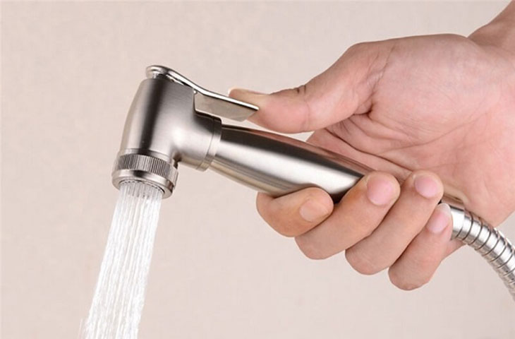 Lời khuyên đến các gia đình thường xuyên sử dụng vòi xịt vệ sinh