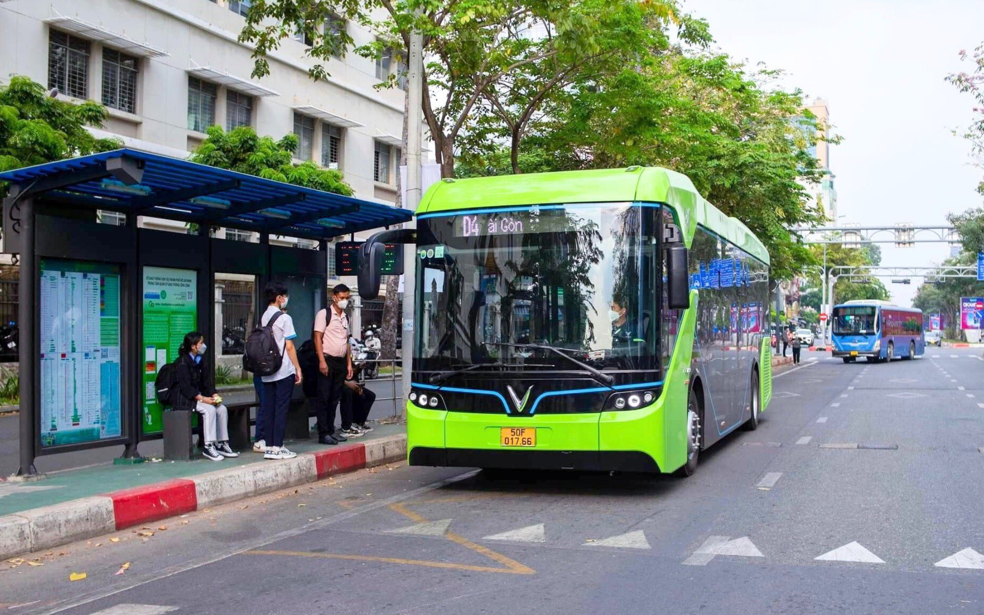 Người dân Hà Nội được miến phí đi xe buýt và và 2 tuyến đường sắt đô thị