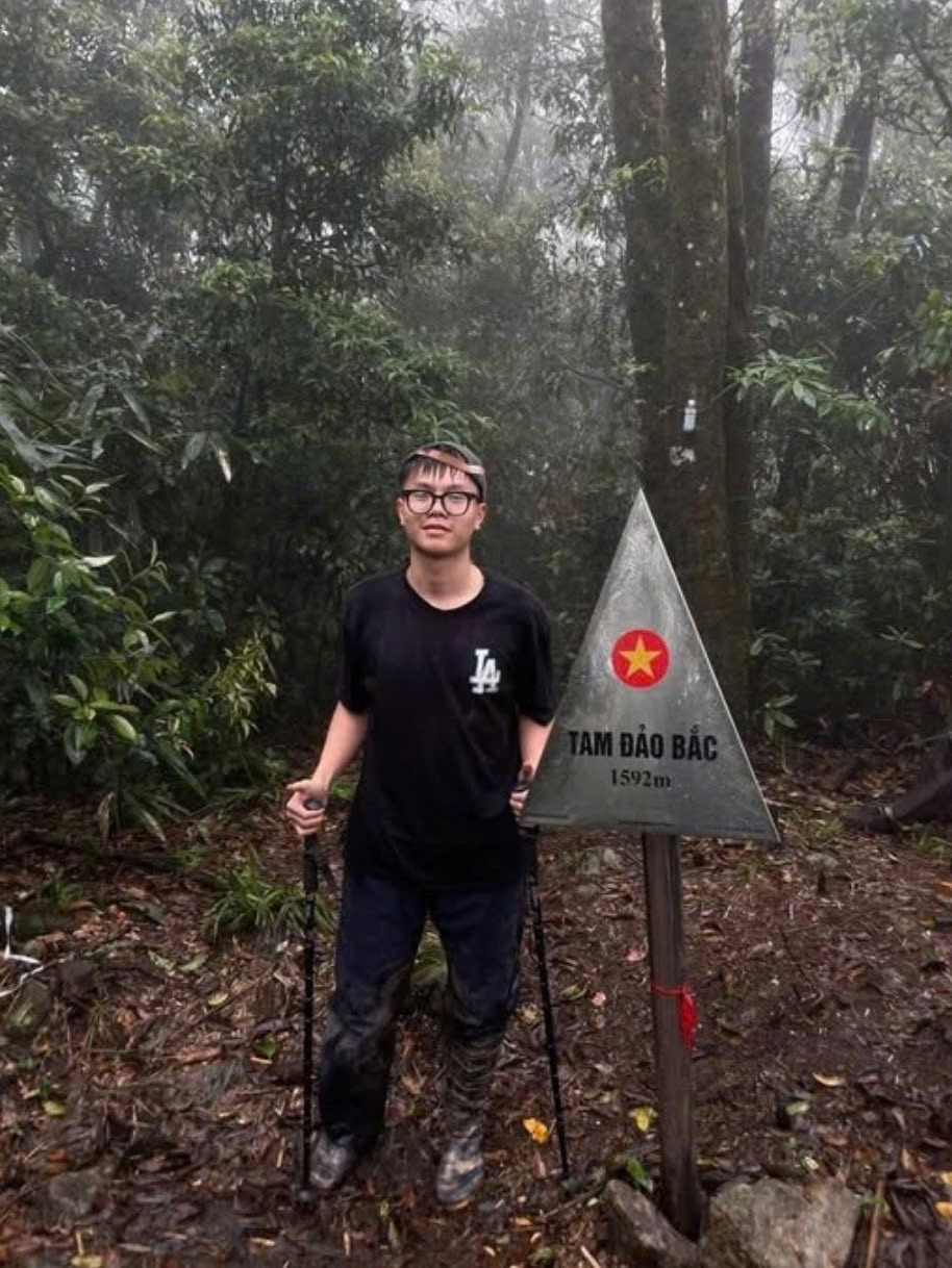 Nam sinh bị mất tích khi leo núi Tam Đảo 