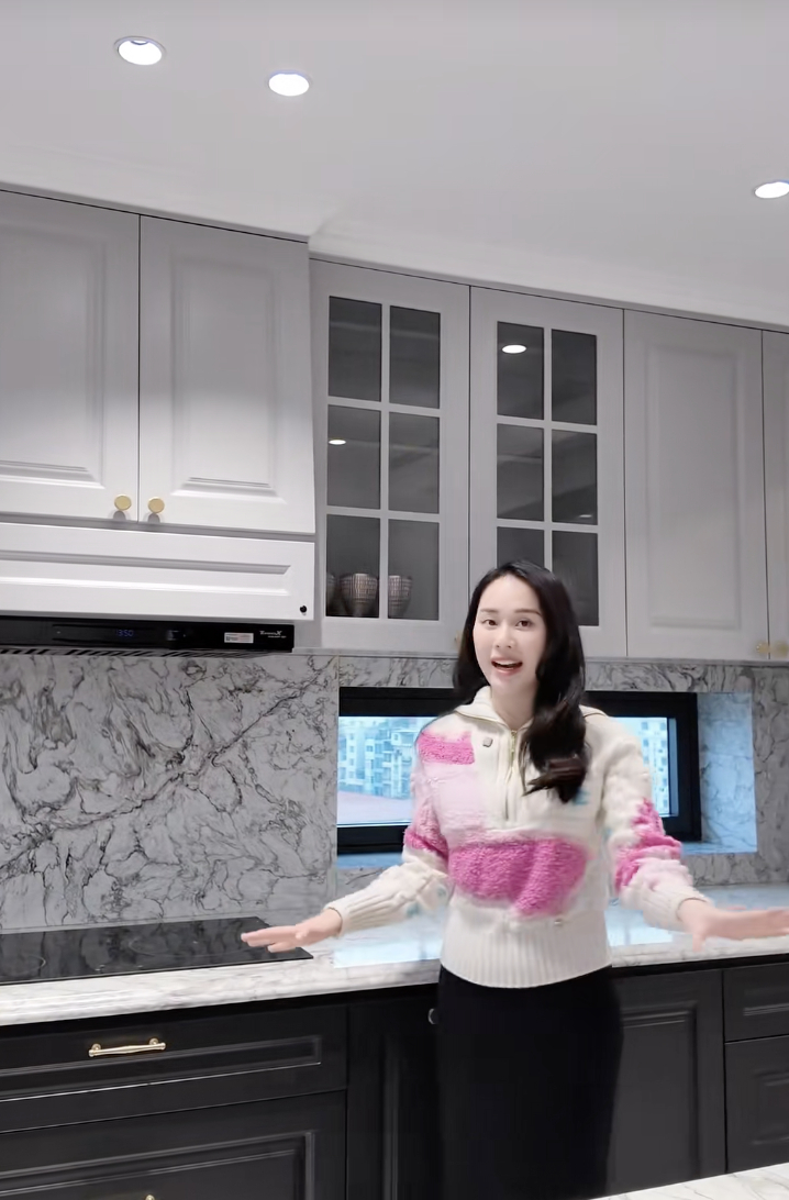 “MC xinh đẹp nổi tiếng nhất nhì VTV”: Lấy chồng là Tiến sĩ và cuộc sống 