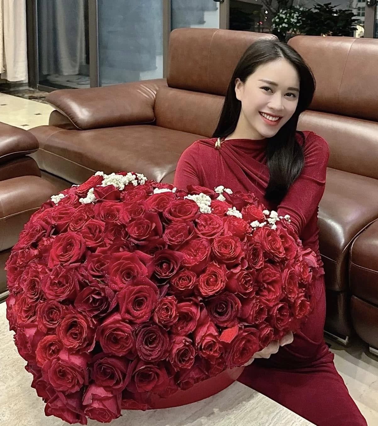 “MC xinh đẹp nổi tiếng nhất nhì VTV”: Lấy chồng là Tiến sĩ và cuộc sống 